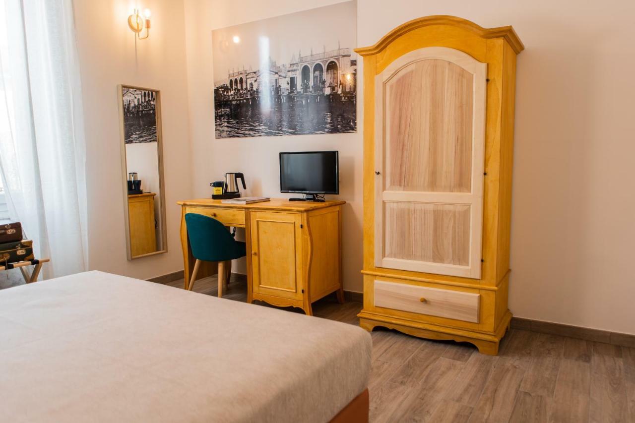 Demithos Rooms La Spezia Exterior foto